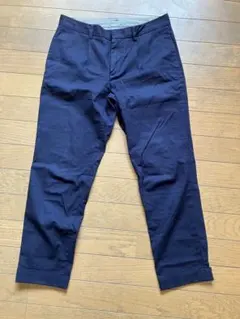ユニクロ　紺色カジュアルパンツS