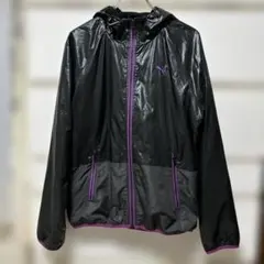 Puma フード付きブラックナイロンジャケット ジャンパー　パーカー