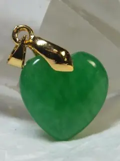 特売品★ミャンマー翡翠ハートペンダントトップ１５ｍｍ