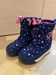 １８㌢ 星柄　キッズ　スノーブーツ