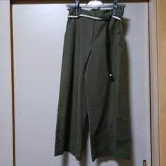 最終価格！ZARA　カーキ　パンツ　ゆるめ