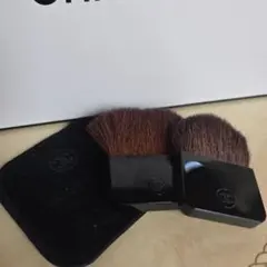 CHANEL フェイス／チーク ブラシ 2本セット 天然毛 黒