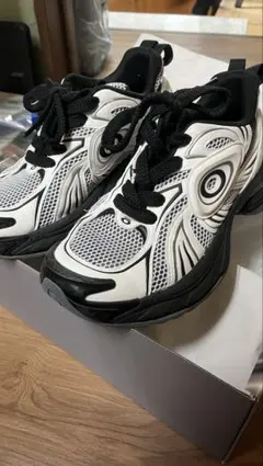 Item thumbnail for item c27afd05-9b87-4427-a481-03853803de03