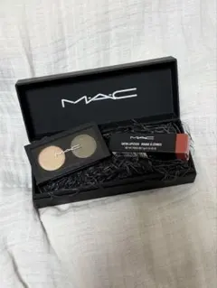 MAC アイシャドウ2色セットと口紅モカ