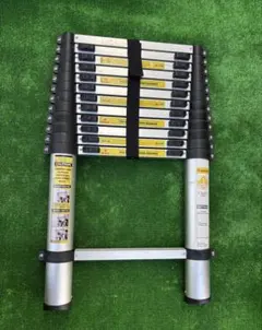 Item thumbnail for item 23480030-698d-4648-a44b-c0bd631d19ab