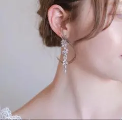 【新品】 大ぶり ブライダルウェデング イヤリング ロング タッセル ストーン