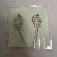 水引 ꫛꫀꪝ✧‧˚【26-922】梅結び揺れるタッセル 8個パーツ 花水引入り