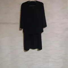ブラックスカートスーツ レース袖付き　9号　喪服