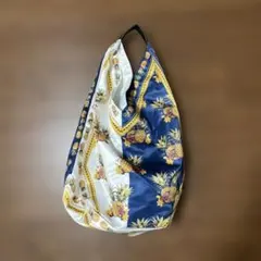 パイナップル柄　バッグ　未使用