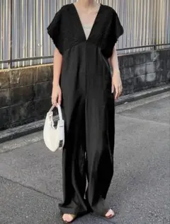 新品　シャーリングサロペット　オールインワン　Vネック　SHEIN