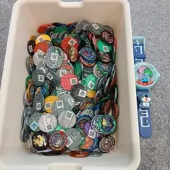 妖怪メダル多数まとめ売りと妖怪ウォッチ
