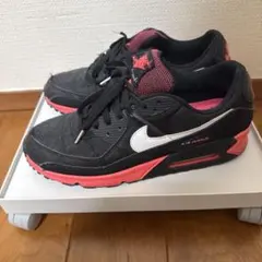 Nike Air Max ブラック/ピンク スニーカー