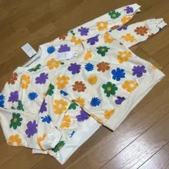 親子　リンクコーデ　2枚セット　カラフル　花柄トレーナーのサムネイル