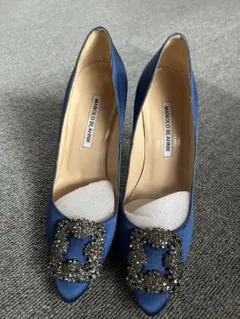 2025年最新】マノロブラニク ハンギシの人気アイテム - メルカリ