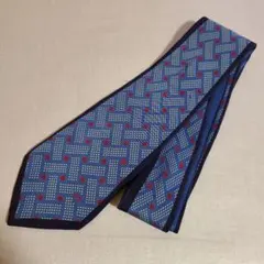 Item thumbnail for item 361bbe2d-1cb3-42d2-a897-c10b0dc873cf