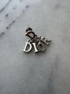 DIOR ディオール　ピアス　片耳のみ Christian Dior ディオール Dio(r)evolution Crystal Earrings