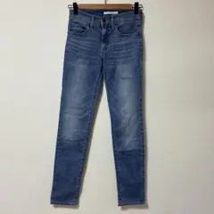 Levi's ライトブルースキニーデニム レディース　サイズ24