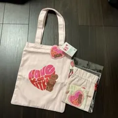 3coins スリーコインズ キットカット ハートフルベア トートバッグ 巾着