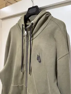 Item thumbnail for item d6bc7e5c-2781-44f4-b48c-096ab7c9d917