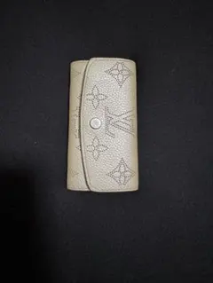 ルイヴィトン マグノリア マヒナ　ミュルティクレ4 キーケース