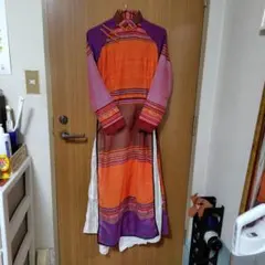 ベトナム　アオザイ