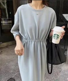 ドロストワンピース　水色