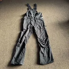 Volcom ブラック スノーボード ビブパンツ