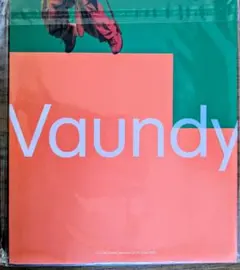 VAUNDY 直筆サイン入りポスター - メルカリ