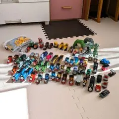 カプセルプラレール トーマス 約60個 レール付き