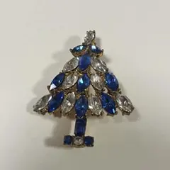 クリスマスツリー型ブローチ