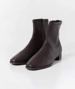 Item thumbnail for item 3d64f57e-21fc-4e20-868b-e366660d5cd1