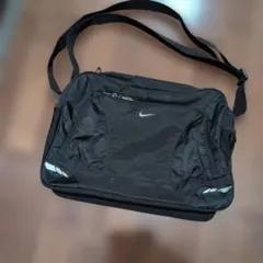 ☆NIKE ショルダーバッグ☆のサムネイル