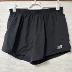 レディース　ニューバランス　ランニングパンツ　ランパン　Sサイズ　黒　ブラックのサムネイル