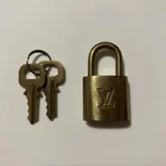 ルイヴィトン　南京錠のサムネイル