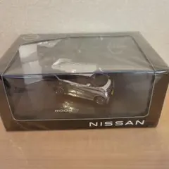 NISSAN ROOX ミニカー クローム
