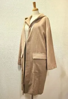 TOMORROWLAND　ベージュコート