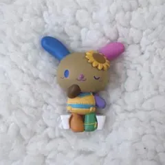 サンリオ　みんなでバカンス フィギュア　ウサハナ
