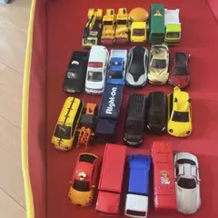 トミカ ミニカー まとめ売り 14台セット - メルカリ