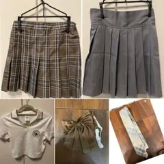 制服風　プリーツスカート2枚、小物など