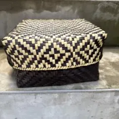 大きなカルトナージュ タッセル付き 青×金 デッドストック フランスヴィンテージ 大きなカルトナージュ タッセル付き 青×金 デッドストック フランス