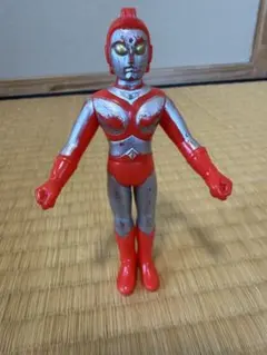 箱付き⭐️ビッグサイズウルトラマン1988★フィギュア バンダイ製 ビッグサイズウルトラマン 1988 JAPAN 30㎝ 硬質ソフビ - メルカリ