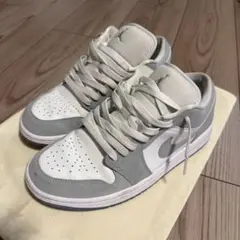Nike Air Jordan 1 Low Grey Whiteのサムネイル