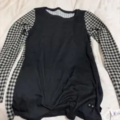 A 長袖Tシャツ Mサイズ 黒と白のチェック柄のサムネイル