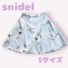 【タグ付】snidel スナイデル 花柄フレアミニスカート ブルー Sのサムネイル