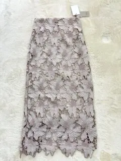 新品トッコ　tocco closet luxe 配色フラワーレースタイトスカートのサムネイル