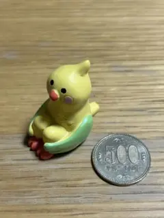 イエロー小鳥の置物