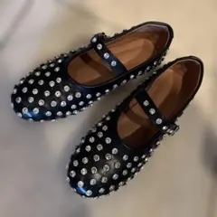 TONY BIANCOビジュー付きフラットシューズ | Mercari
