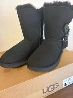 UGG W BAILEY CHARMS ムートンブーツ ブラックのサムネイル