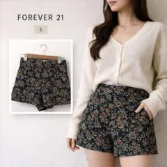 FOREVER21花柄ジャガードショートパンツS ブラックゴブラン春秋美脚高見えのサムネイル
