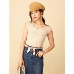 ベージュ ノースリーブ Tシャツ Vネック